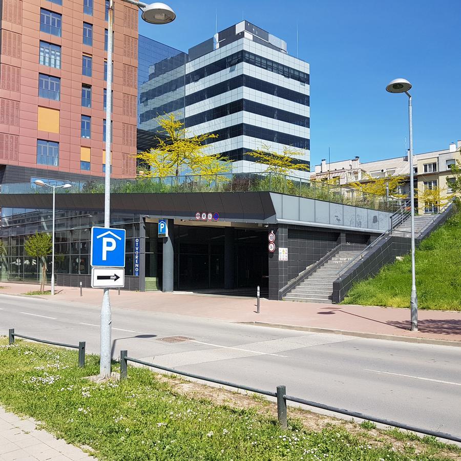 Apartment Viktor,Parking Osijek Exterior photo